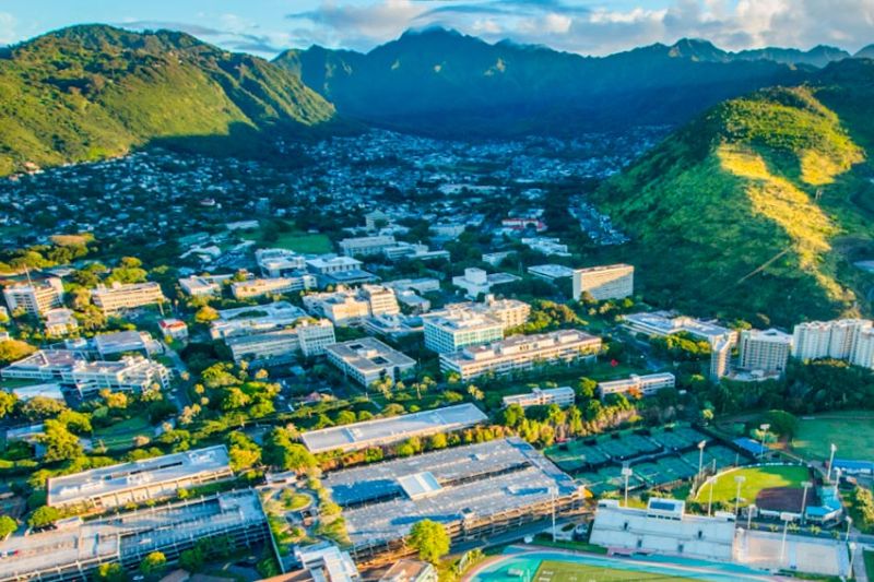 University of Hawai’i Mánoa (HI) - Trường đại học có khuôn viên xịn nhất thế giới