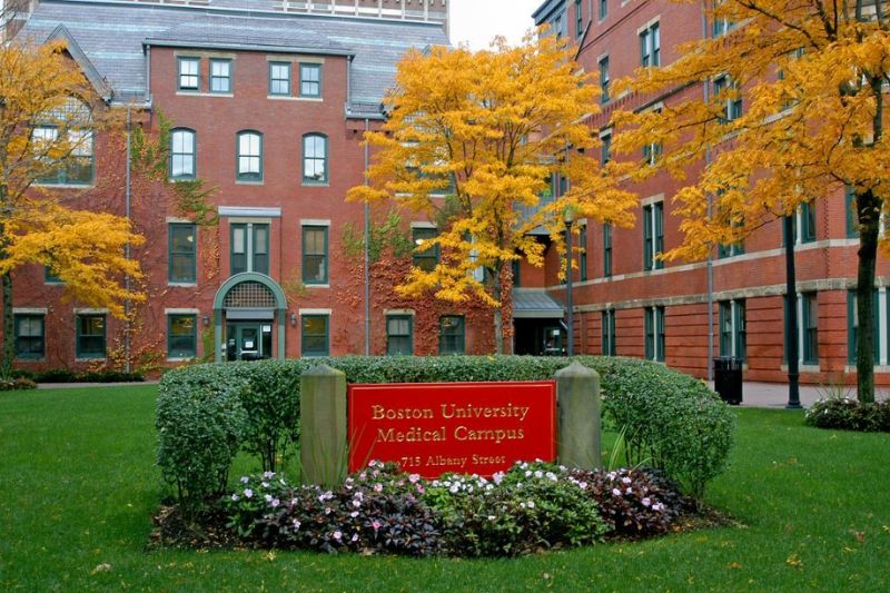 đại học boston