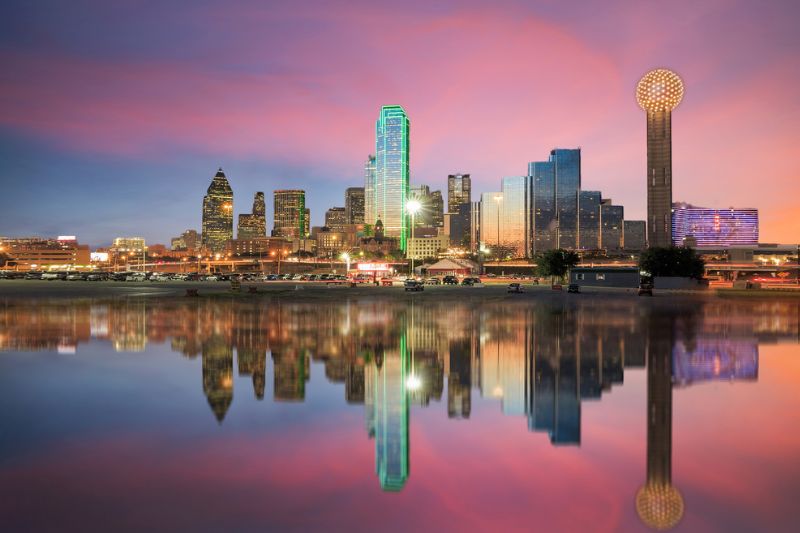 các trường đại học ở dallas texas