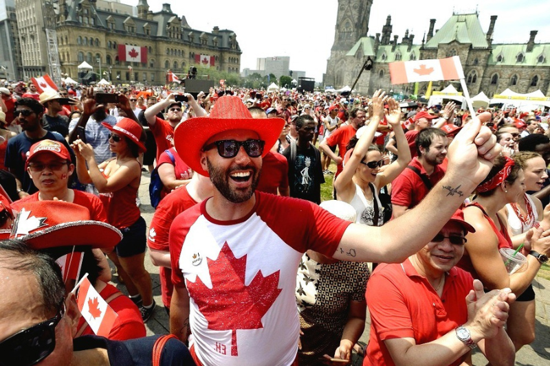 chính sách đưa gia đình cùng đi du học Canada